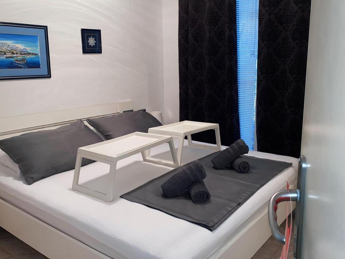 לוקבה Beach Apartments Mika מראה חיצוני תמונה