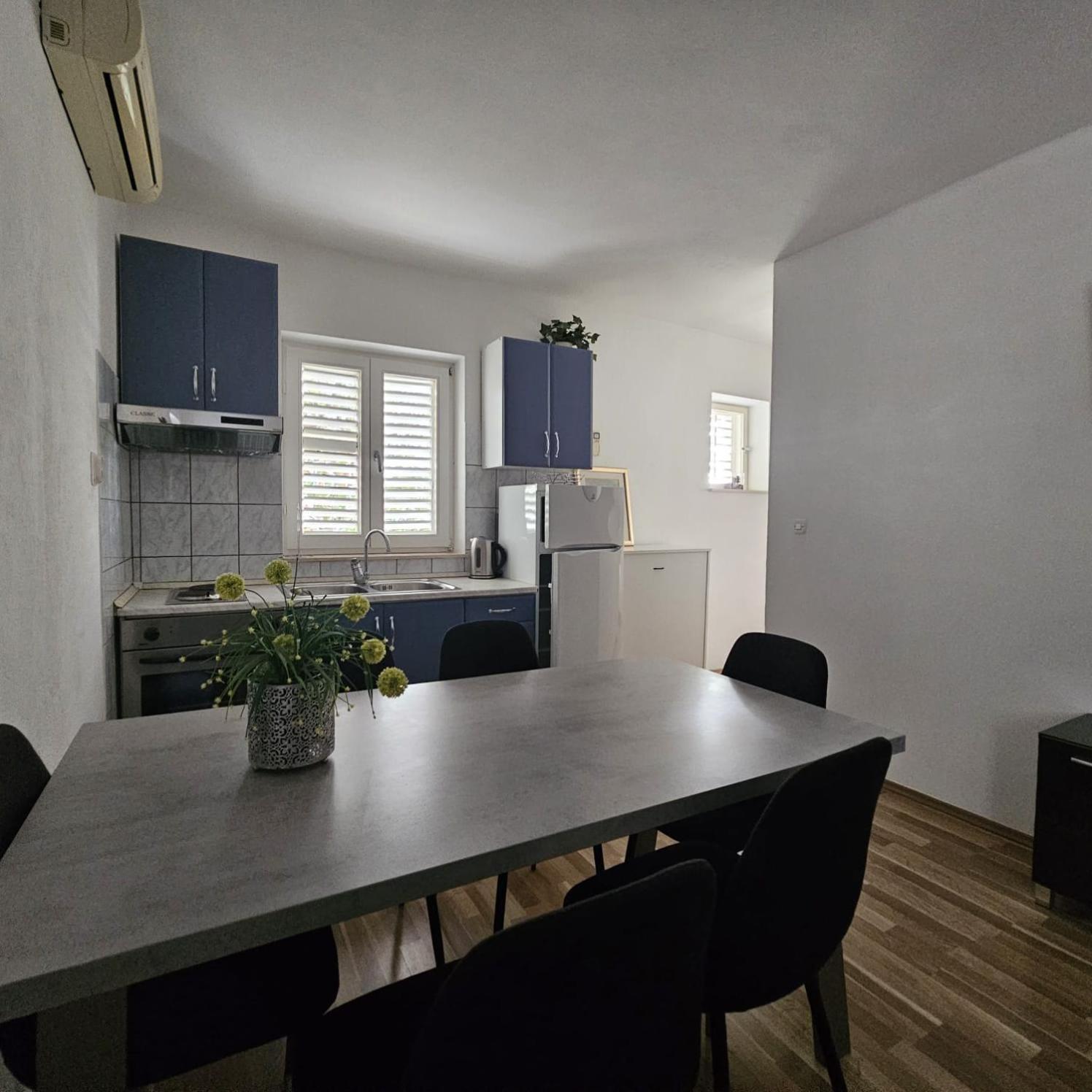 לוקבה Beach Apartments Mika מראה חיצוני תמונה