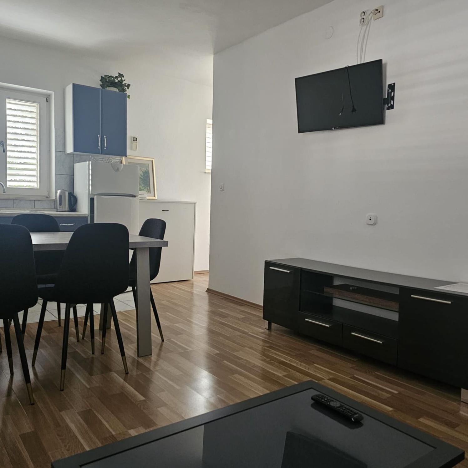 לוקבה Beach Apartments Mika מראה חיצוני תמונה