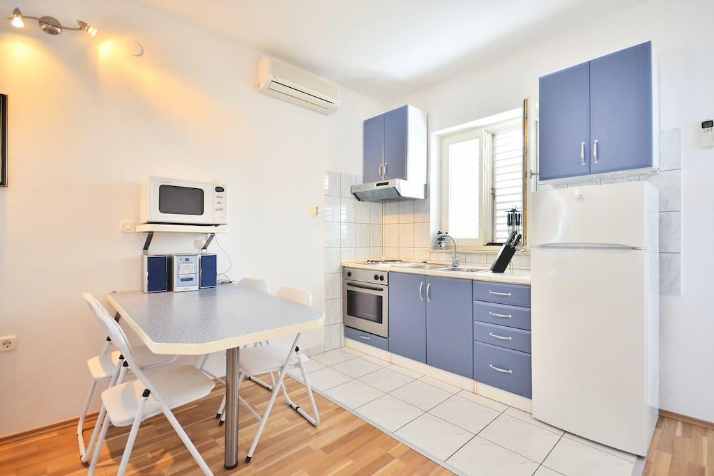 לוקבה Beach Apartments Mika מראה חיצוני תמונה