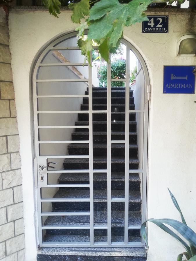 לוקבה Beach Apartments Mika מראה חיצוני תמונה